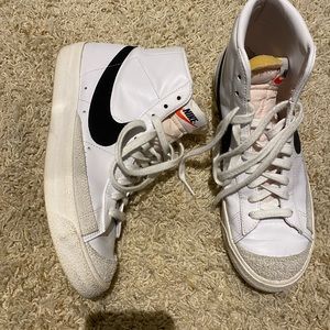 COPY - Nike Blazer Mid